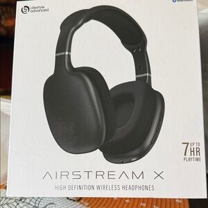 Airstream X Black Over-Ear Headphones